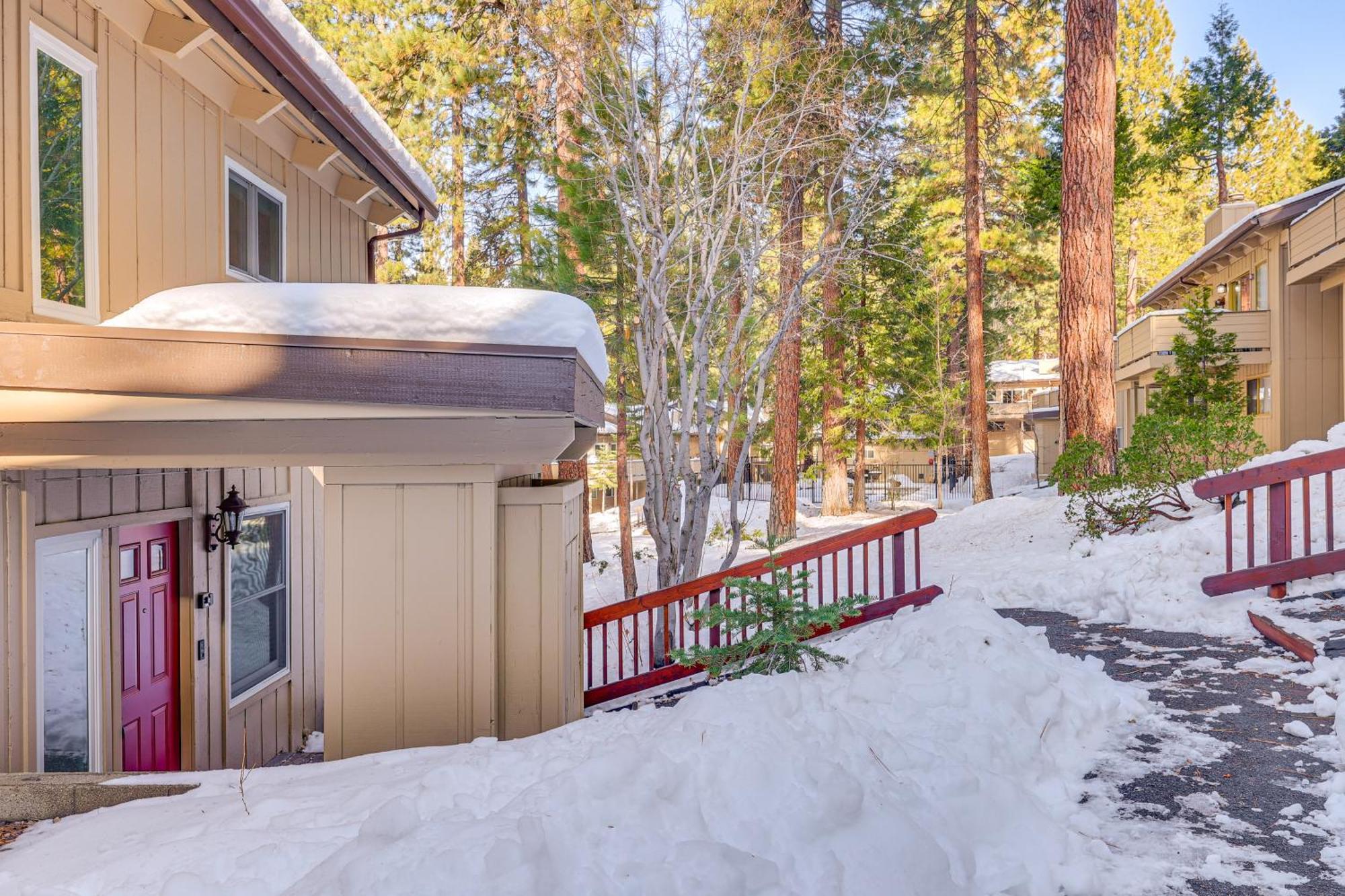 Incline Village Condo With Deck 1 Mi To Lake Tahoe Extérieur photo